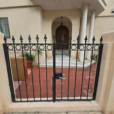 Peaceful Swieqi Its Steps From Paceville Buzz St Paul's Bay