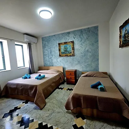 Peaceful Swieqi Its Steps From Paceville Buzz Rum i privatbostad *